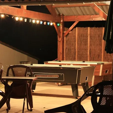 Mobil-home Spacieux 3 Pour 6 Personnes - Terrasse - Api-1-52-1649 *