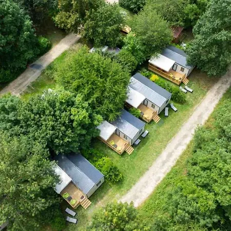 Camping Mobil-home Spacieux 3 Pour 6 Personnes - Terrasse - Api-1-52-1649 *